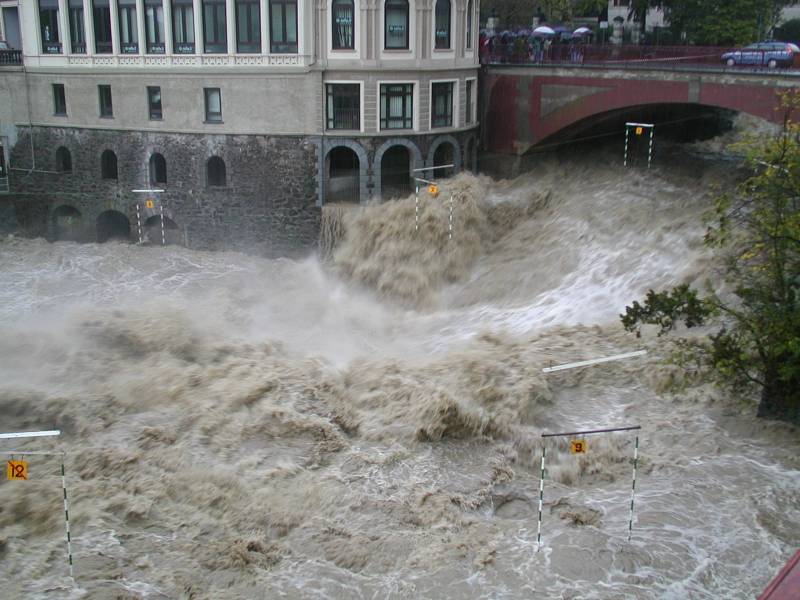 Il Campo Di Slalom Di Ivrea Durante L'alluvione